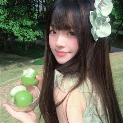 蜜桃女孩